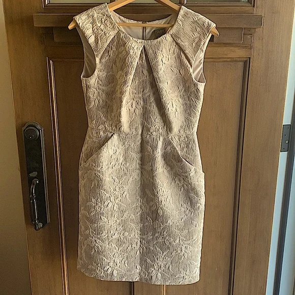 knee length dresses for ladies Ladies' [re]solve Commuter Dress: Stylish & Comfortable for Work in 2026 main image 0